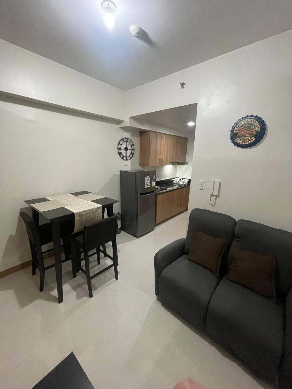 Red Residences Chino Roces Makati Makati City Bagian luar foto