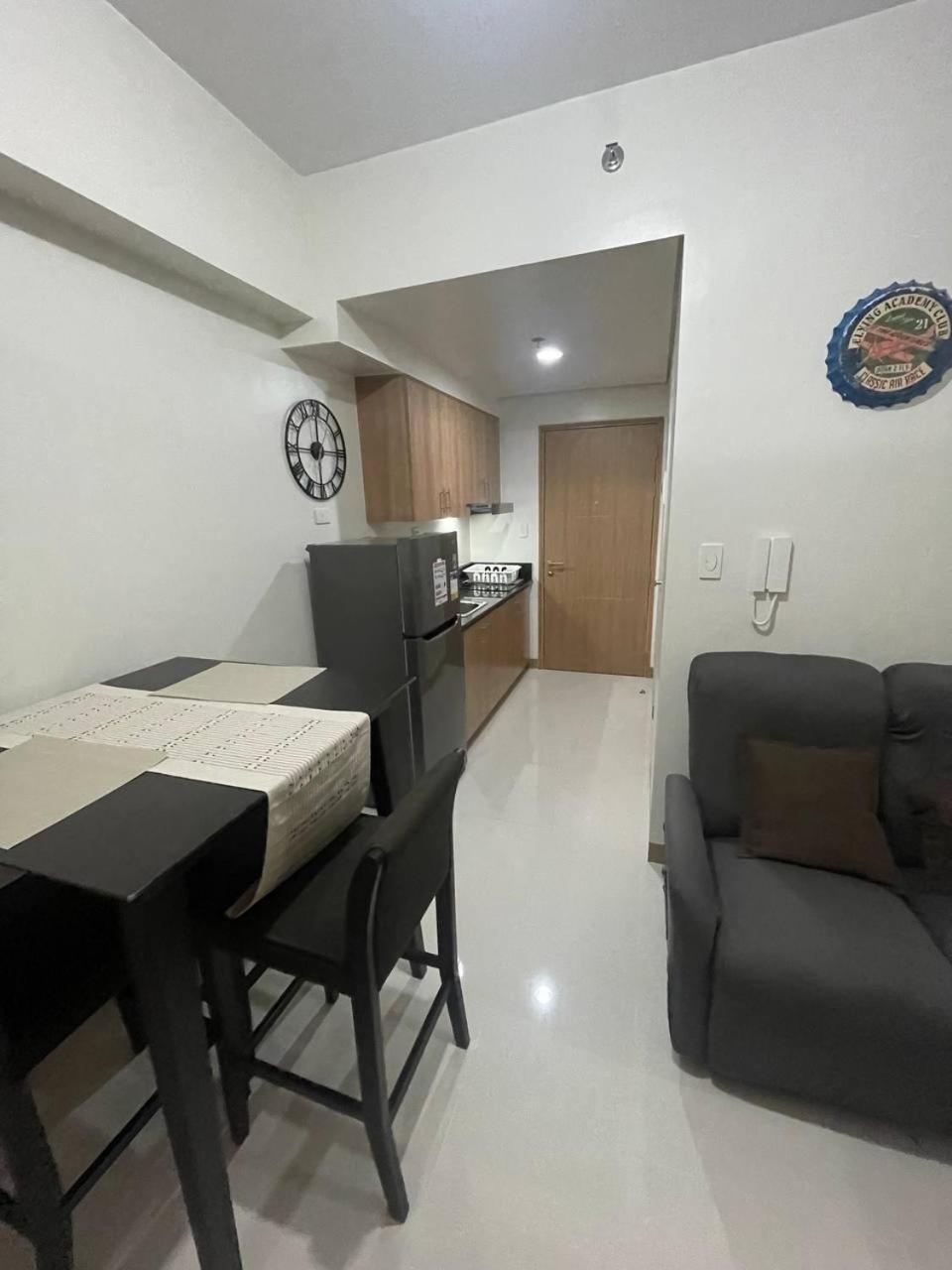 Red Residences Chino Roces Makati Makati City Bagian luar foto