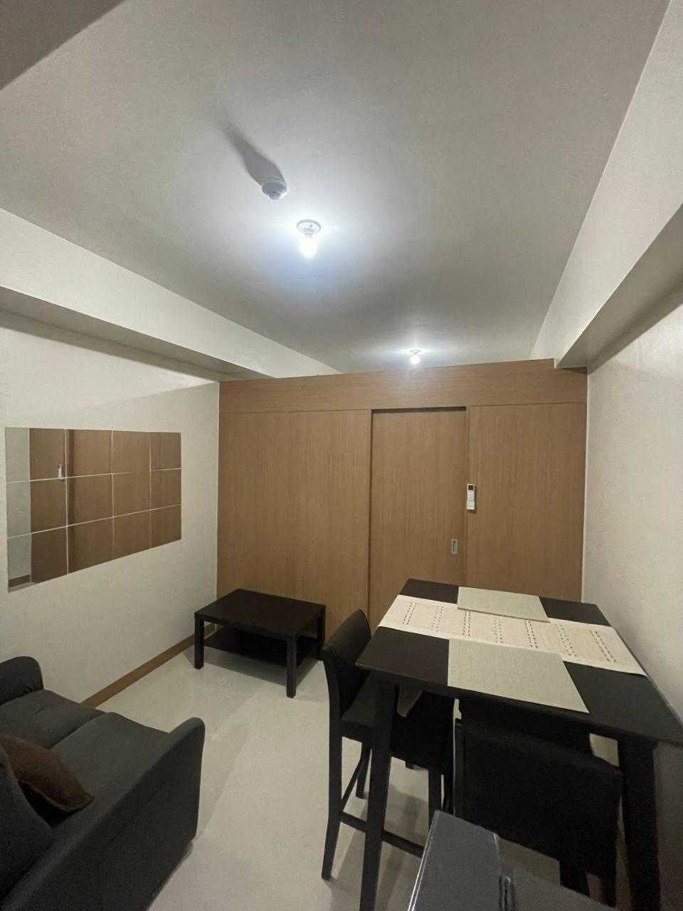 Red Residences Chino Roces Makati Makati City Bagian luar foto